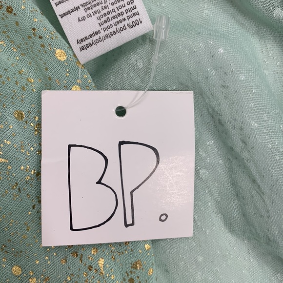 BP Infinity Scarf - Picture 4 of 5